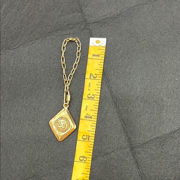 CHANEL Gold Chain Link Bracelet - Picture 2 of 3